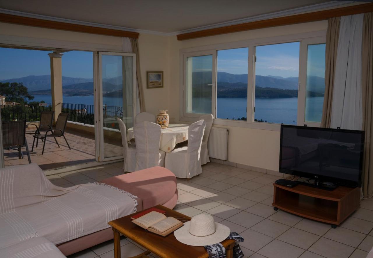 Bellina Villa Agnitsini Luaran gambar