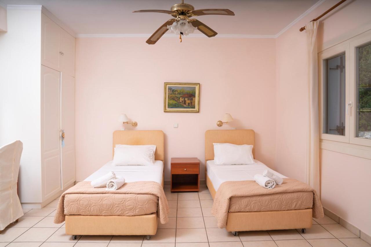 Bellina Villa Agnitsini Luaran gambar