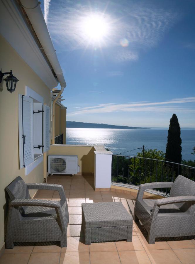 Bellina Villa Agnitsini Luaran gambar
